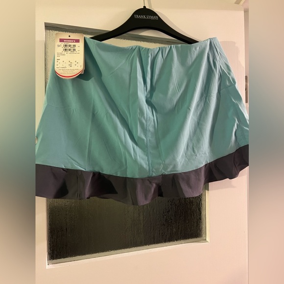 Wilson Tennis/Badminton Skirt - Picture 1 of 3